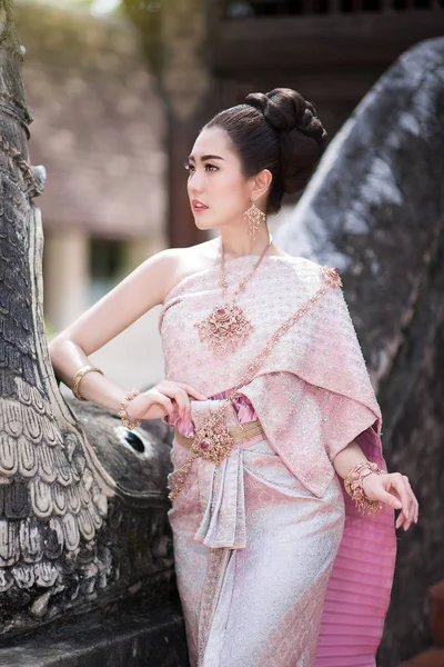 Mooi Thais Meisje Thaise Traditionele Kostuum — Stockfoto