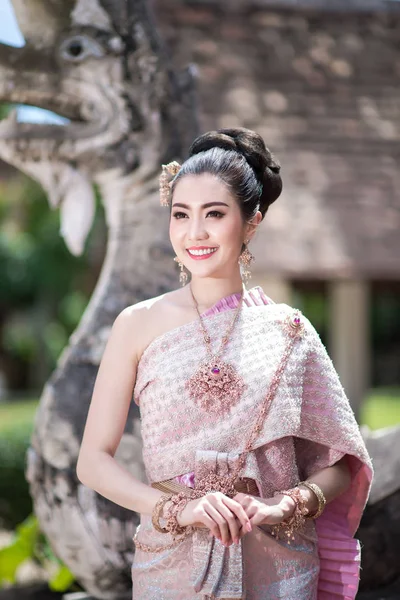 Mooi Thais Meisje Thaise Traditionele Kostuum — Stockfoto