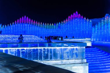 Harbin, Çin - 2 Ocak 2019: Harbin Uluslararası Buz ve kar Heykel Festivali Harbin yer alır bir yıllık kış festivali olan. Dünyanın en büyük buz ve kar Festivali olduğunu.
