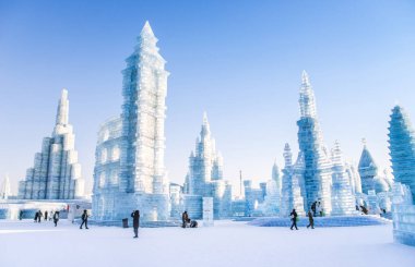 Harbin, Çin - 2 Ocak 2019: Harbin Uluslararası Buz ve kar Heykel Festivali Harbin yer alır bir yıllık kış festivali olan. Dünyanın en büyük buz ve kar Festivali olduğunu.