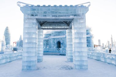 Harbin, Çin - 2 Ocak 2019: Harbin Uluslararası Buz ve kar Heykel Festivali Harbin yer alır bir yıllık kış festivali olan. Dünyanın en büyük buz ve kar Festivali olduğunu.