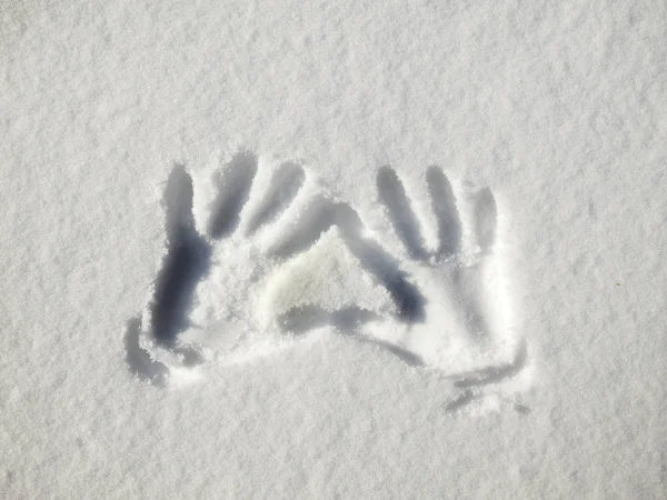 Handabdruck Auf Schnee Abdruck Der Hände Auf Weißem Schnee — Stockfoto