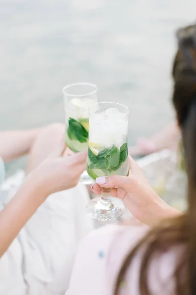 Mädchen Mit Frischer Limonade Glas Gesunder Veganer Lebensstil Umweltfreundlich Der — Stockfoto