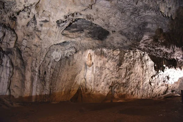 Φωτογραφία Τοπίου Από Σχηματισμούς Σπηλαίων — Φωτογραφία Αρχείου