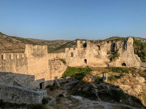 Ortaçağ şatosunun manzara fotoğrafları