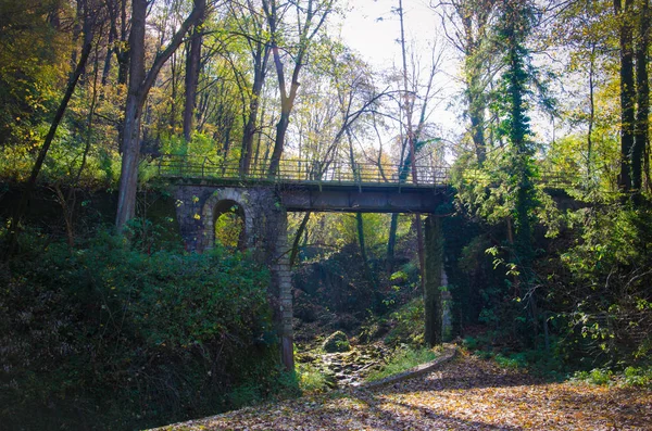 Architettura e natura di Miskolc, Lillafured in autunno — Foto Stock