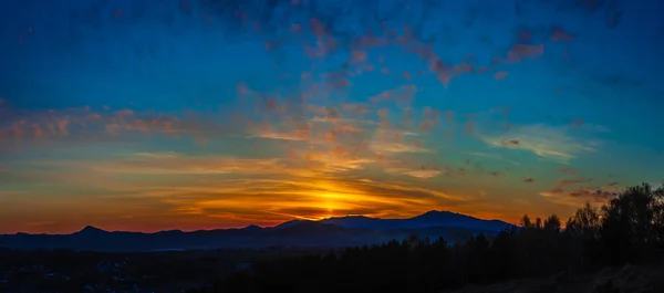 Een Prachtige Zonsondergang Altaj Rusland — Stockfoto