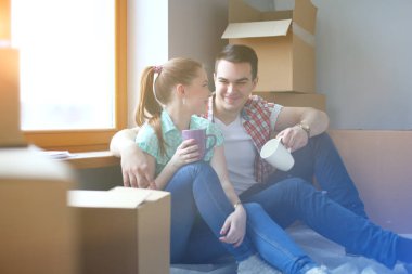 İki katta oturan ev taşıma. Çift