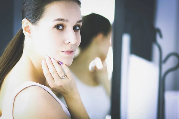 Face of young beautiful healthy woman — Stock Photo, Image