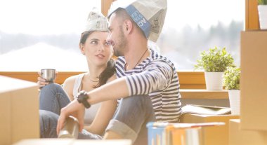 İki katta oturan ev taşıma. Çift