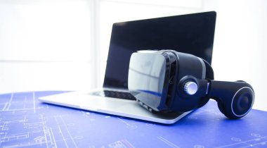 Bilgisayarlı sanal gerçeklik gözlükleri. İş. 3D teknoloji