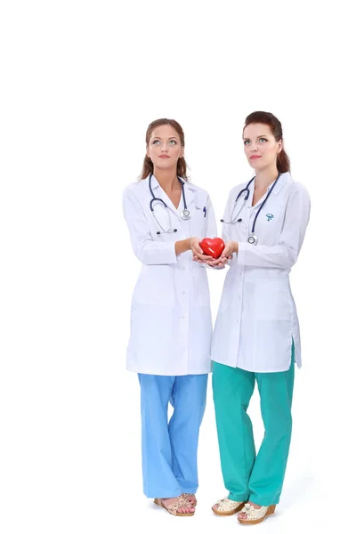 Twee jonge vrouwelijke dokter, in het ziekenhuis. Twee jonge vrouw dokter. — Stockfoto