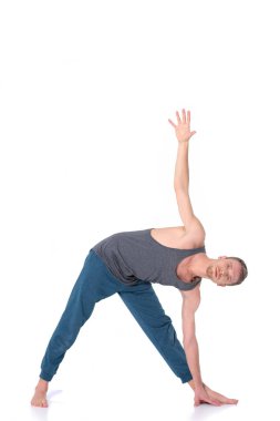 Pratik Yoga bir genç adam. Yoga. Yoga eğitmeni