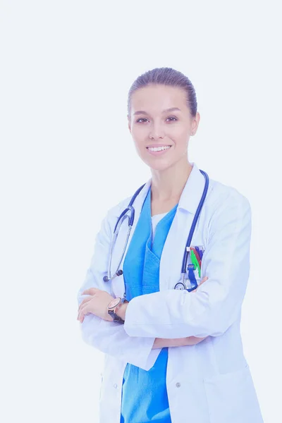 Mulher bonita em casaco branco posando com a mão no bolso. Mulher médica — Fotografia de Stock