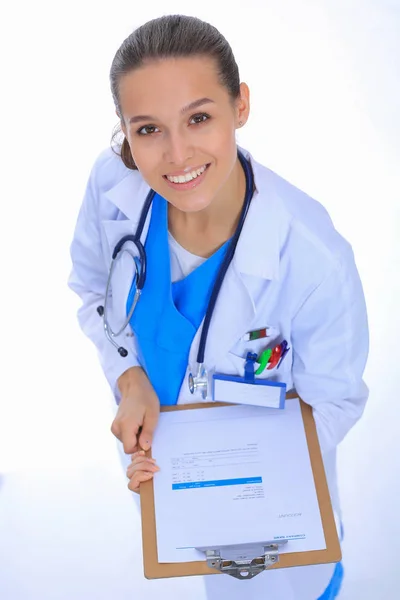 Doctora con portapapeles. Mujer doctora — Foto de Stock