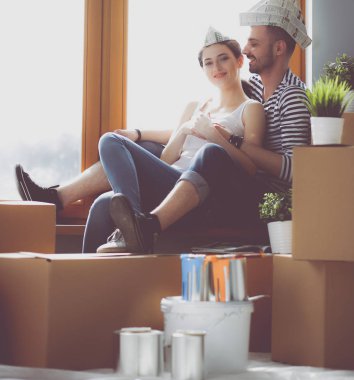 İki katta oturan ev taşıma. Çift