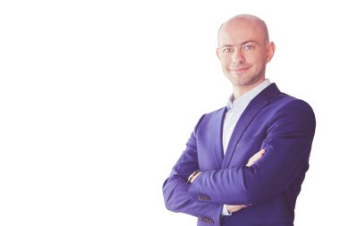 Bir yakışıklı gülümseyen iş adamı, beyaz arka plan üzerinde izole portresi