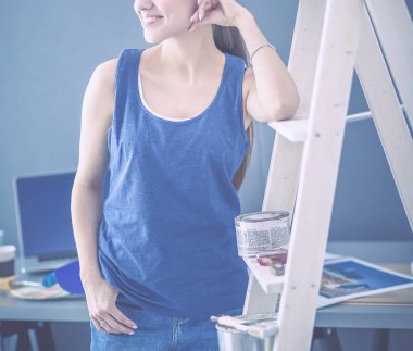 iç tasarım, yenileme ve teknoloji konsepti.