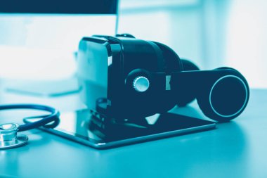 Bilgisayarlı sanal gerçeklik gözlükleri. İş. 3D teknoloji