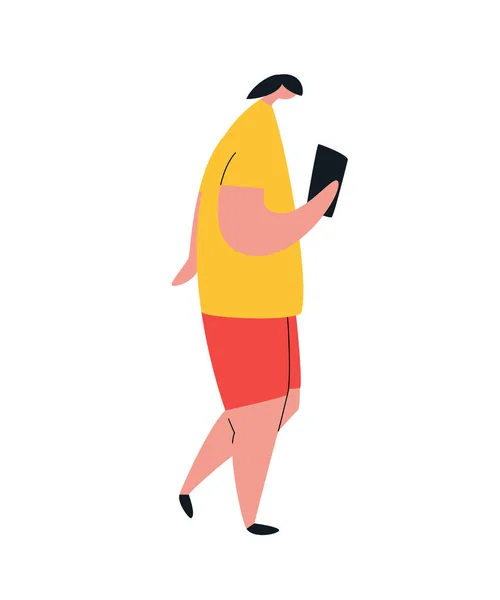 Femme défilement smartphone. Personnages vectoriels avec téléphones mobiles . — Image vectorielle