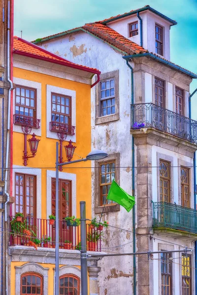 Porto, Portugalia starych kamienic kolorowe — Zdjęcie stockowe