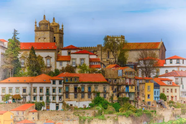 Stare domy mieszczańskie w Porto, Portugalia — Zdjęcie stockowe