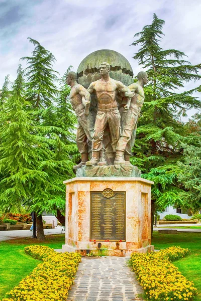 Statue au centre-ville de Skopje, Macédoine — Photo