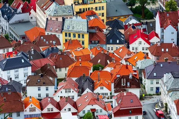 Bergen, Noruega vista aérea con casas coloridas — Foto de Stock