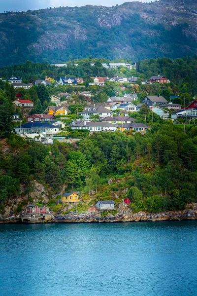 Bergen, Noruega vista con casas coloridas — Foto de Stock