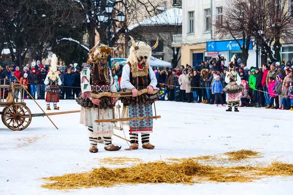 Tradicional festival de disfraces de Kukeri en Bulgaria — Foto de Stock