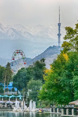 Almatı, Gorki Parkı, Kazakistan kulede görüntüleyin