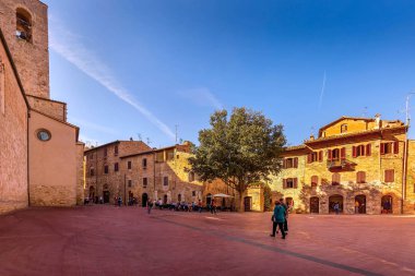 Kare San Gimignano, Toskana, İtalya