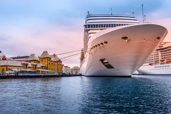 Stavanger, Noruega y crucero — Foto de Stock