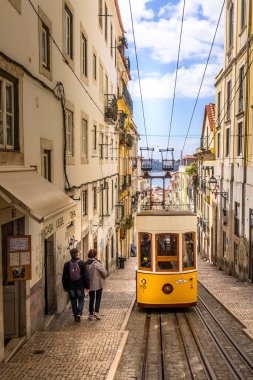 Lizbon, Portekiz sarı füniküler tramvay