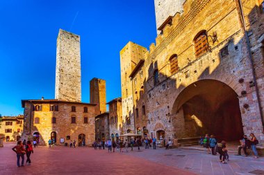 Kare San Gimignano, Toskana, İtalya