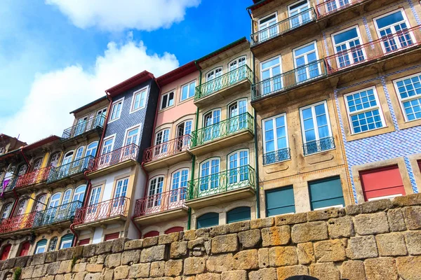 Porto, Portogallo centro storico case colorate — Foto Stock
