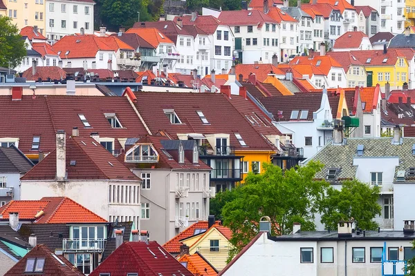Bergen, Noruega vista con casas coloridas —  Fotos de Stock