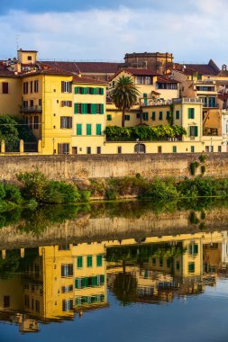 nehir Arno, evi Floransa, İtalya