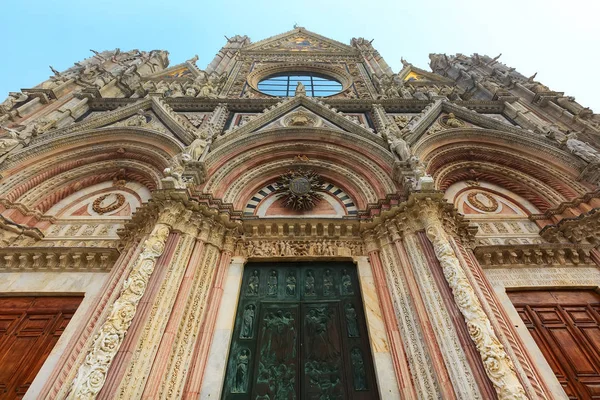 Katedrali, Duomo di Siena, İtalya detayları — Stok fotoğraf