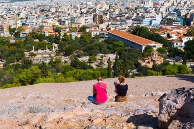 Atina, Yunanistan Panorama evleri ve antik kalıntıları ile