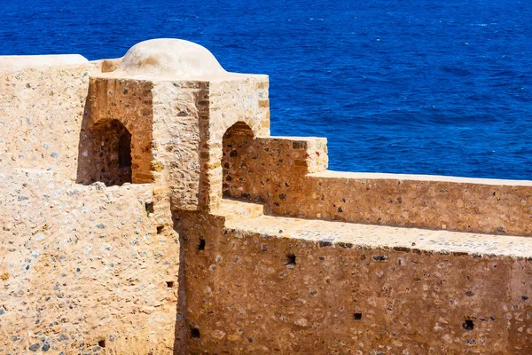 Monemvasia old town wall in Peloponnese, Greece — Stock Photo, Image