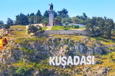 Kuşadası, Türkiye şehir adı işareti