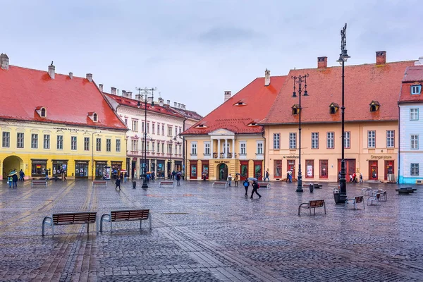 Hauptplatz in Sibiu, Siebenbürgen, Rumänien — Stockfoto
