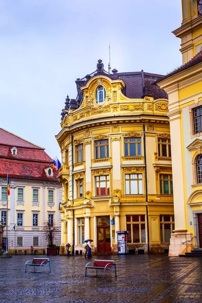 Häuser am Hauptplatz in Sibiu, Rumänien — Stockfoto