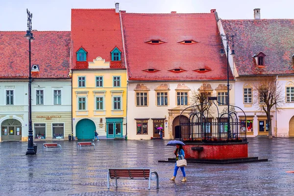 Praça principal em Sibiu, Transilvânia, Roménia — Fotografia de Stock