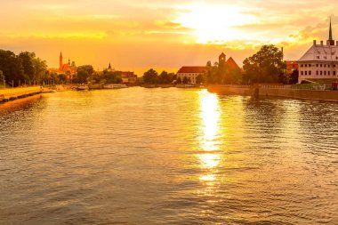 Wroclaw, Polonya Günbatımı Oder Nehri
