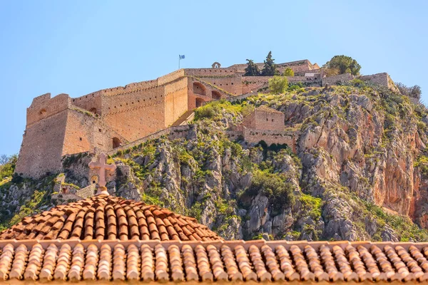 Palamidi vára a hegyen, Nafplion, Görögország — Stock Fotó