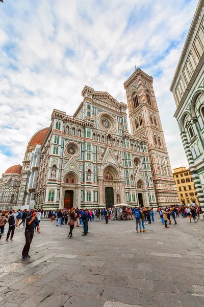 Vaftizhane ve Duomo, Floransa, İtalya Meydanı