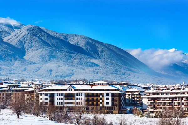 Bansko, Bulgária, picos de montanha de Pirin — Fotografia de Stock