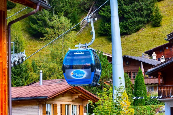Kandersteg cable car to Oeschinensee, Switzerland — Stock Photo, Image